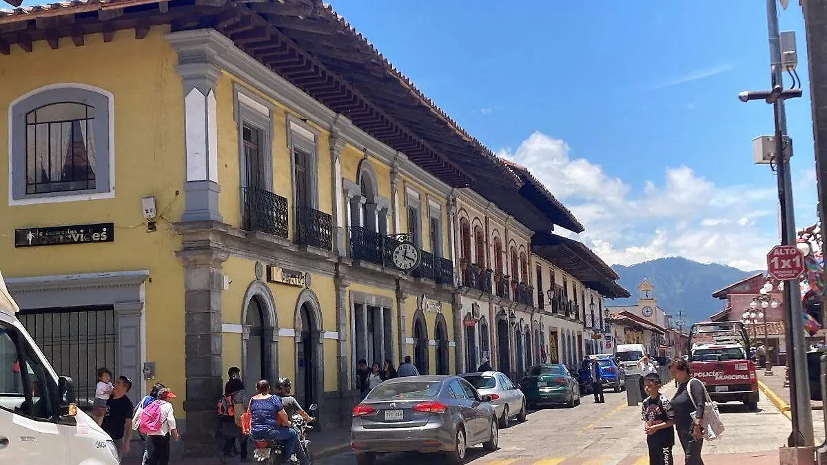 La llegada masiva de visitantes a Pueblos Mágicos desplaza y transforma la vida local